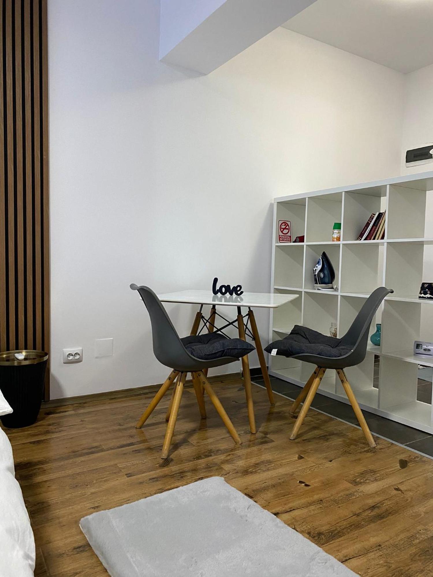 Central Studio Bucharest Bükreş Dış mekan fotoğraf